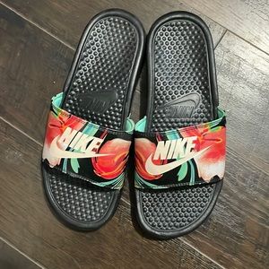 Nike slides